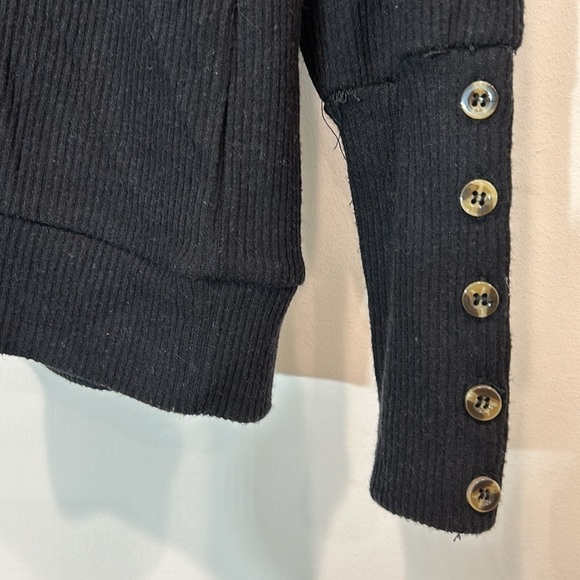 Chaser ribbed long sleeve V-neck pull over shirt button cuff medium new w tags - Picture 4 of 6